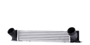 RIDEX Ladeluftkühler BMW 468I0068 17517524916,7524916,17517524916 Intercooler 7524916