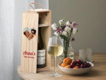 Persönliche Weinkiste aus Holz mit Fotoherz & Text