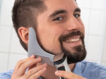 Beard Shaper Konturenkamm