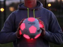 KanJam Illuminate LED-Fußball