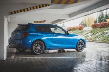 Seitenschweller Ansatz (Paar) passend für BMW M135i F20 roter Kern + Hochglanz Flaps