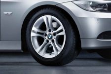 BMW Alufelge Doppelspeiche 268 silber 7J ET31 3er E90/E91 Vordera