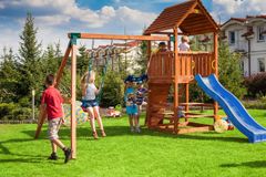 FUNGOO Spielturm FUNGOO JOY Move+ Step On Free Time