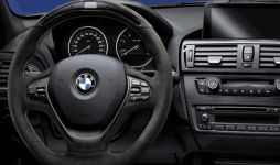BMW M Performance 1er 2er 3er 4er Lenkrad mit Carbonblende und Race Display