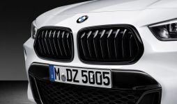 BMW M Performance X2 F39 Frontziergitter schwarz hochglänzend rechts