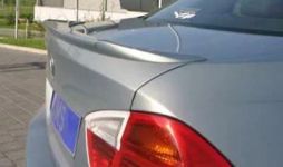 JMS Heckspoiler Racelook E90 Limousine im 3-teligen Look mit integrierter Abriss