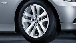 BMW Alufelge Doppelspeiche 156 silber 7J ET34 3er E90/E91 Vordera