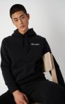 Fleece-Kapuzenpullover mit kleinem gesticktem Logo-Schriftzug